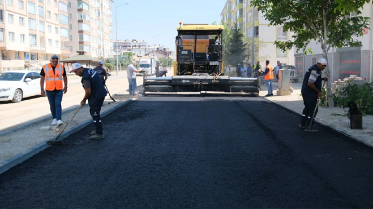 10 yıllık bekleyiş sona erdi; Cadde yenilendi, hizmete açıldı