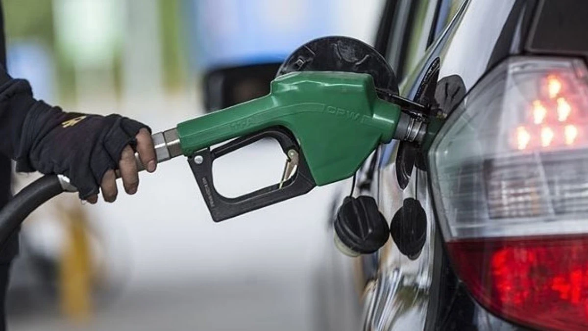 Akaryakıta indirim geliyor! Tabela değişecek...