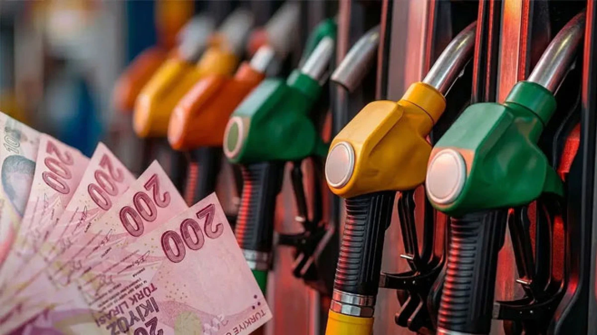 Akaryakıta yeni zam yolda! Motorin 80 TL&rsquo;ye dayanacak