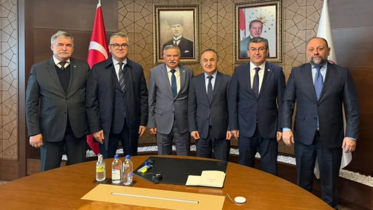 Başkan Ustaoğlu Ankara&rsquo;da temaslarda bulundu