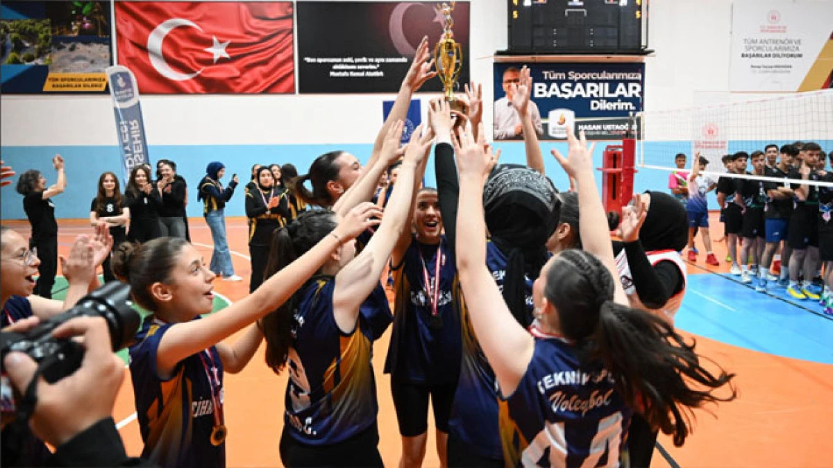 Başkanlık kupası voleybol turnuvasında şampiyonlar belli oldu