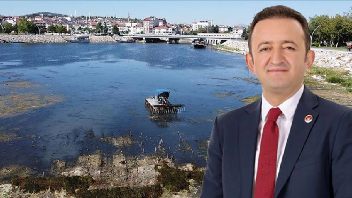 Bektaş, Beyşehir Gölü’nü kaderine terk etmeyin