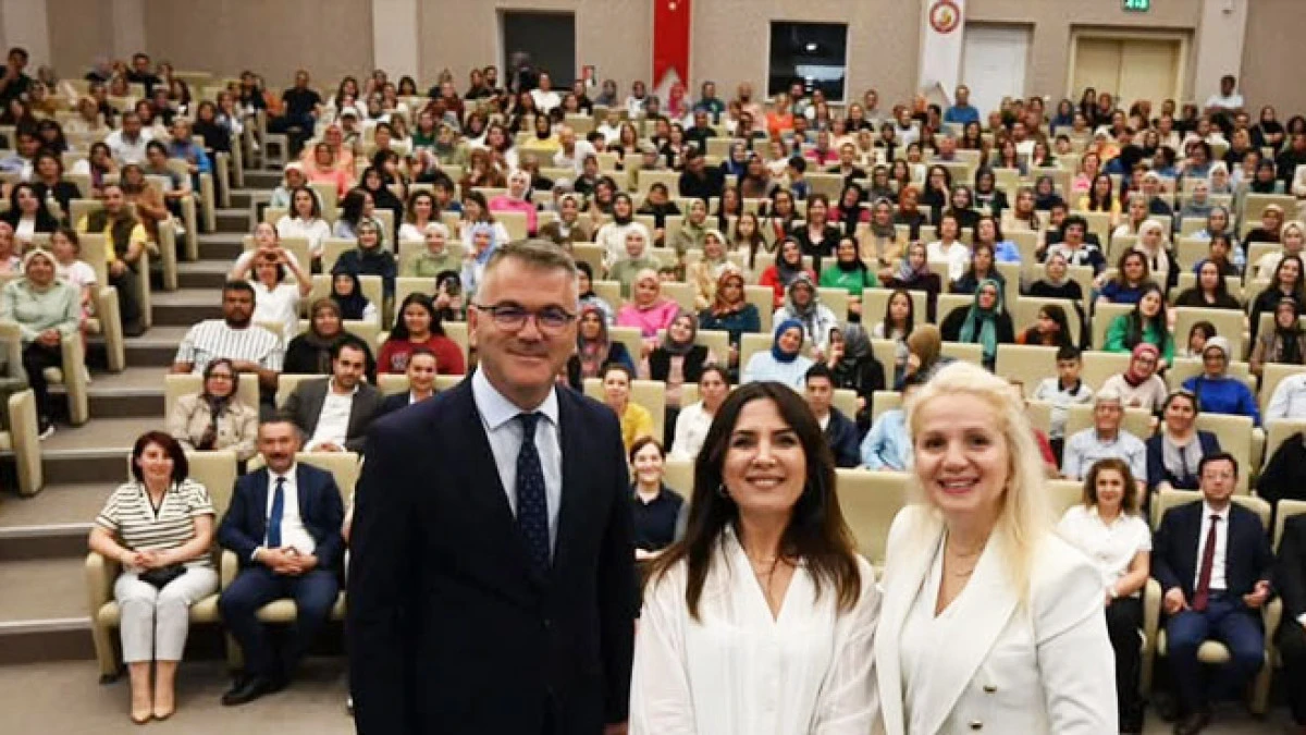 Dilek Cesur sevenleri ile buluştu