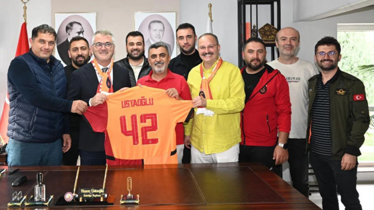 Galatasaraylılardan Başkan Ustaoğlu&rsquo;na ziyaret