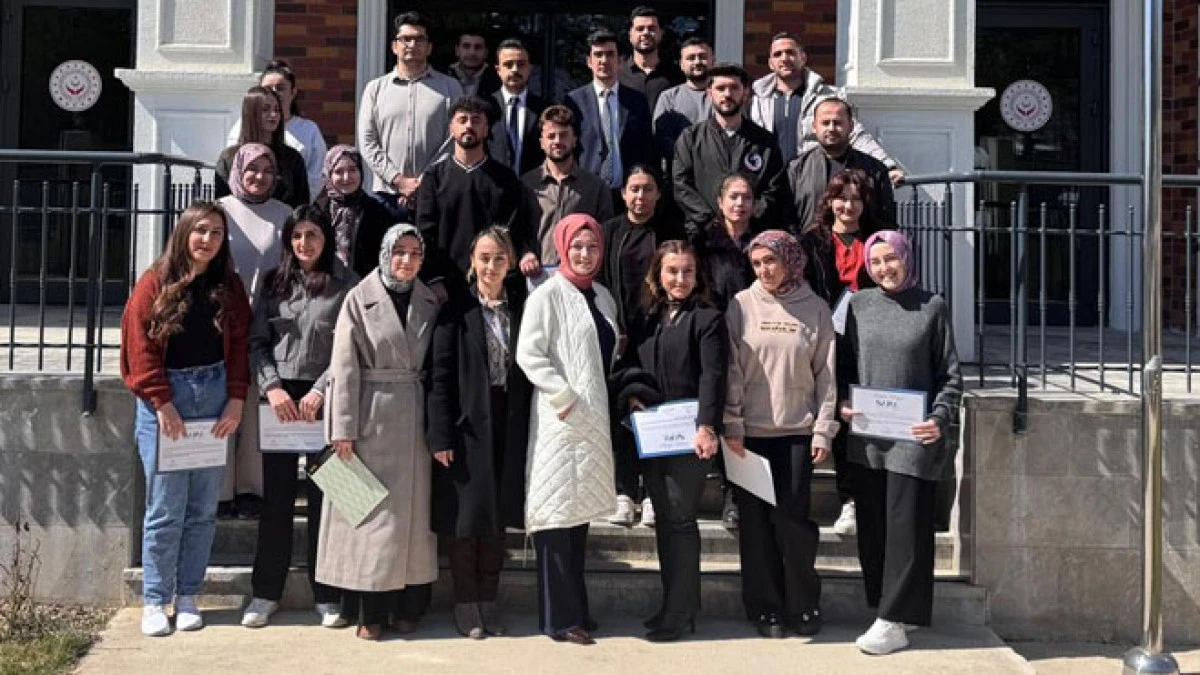 Huzurevi personeline 'Sağlıklı hayat i&ccedil;in sahadayız' eğitimi