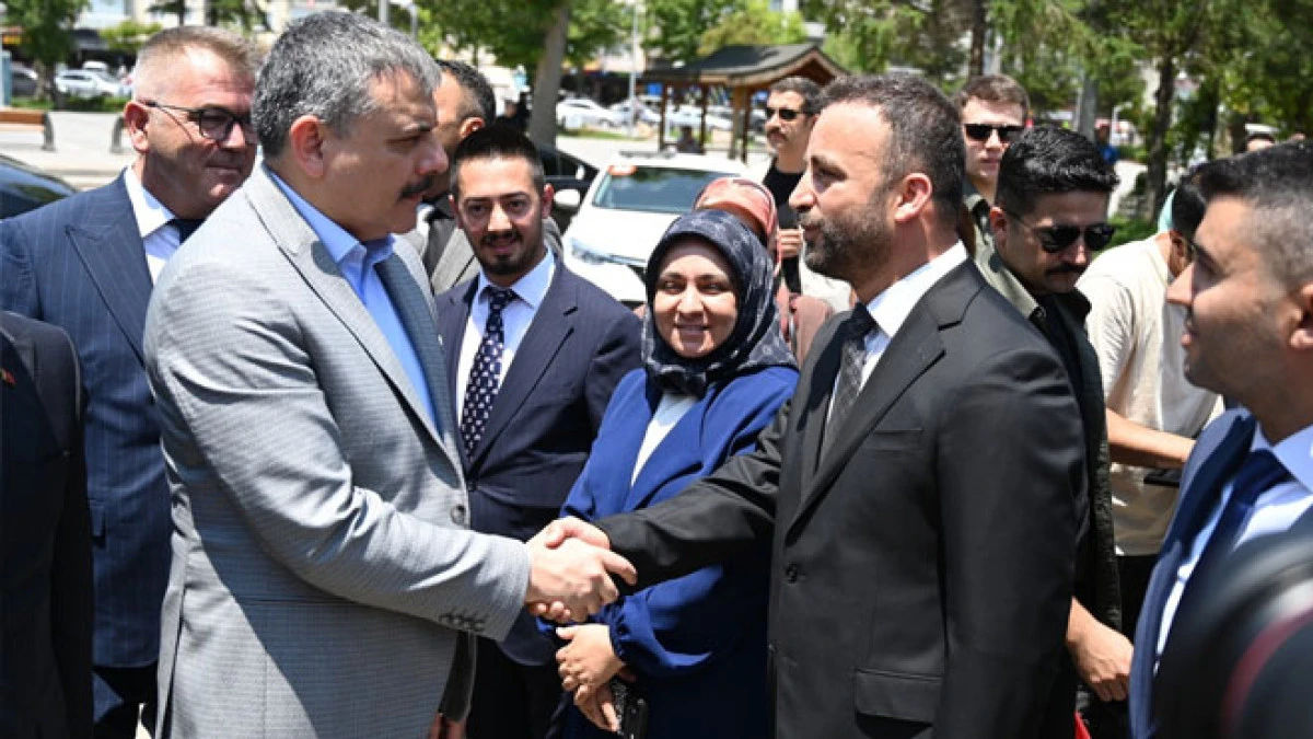 İ&ccedil;işleri Bakanı &Ccedil;ift&ccedil;i'den Seydişehir ziyareti