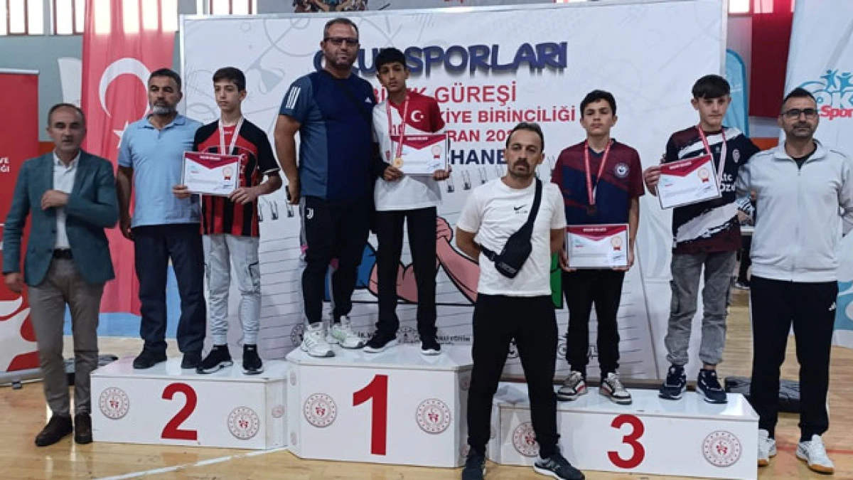 İsmet Şen Ortaokulu öğrencisi Türkiye Şampiyonu oldu