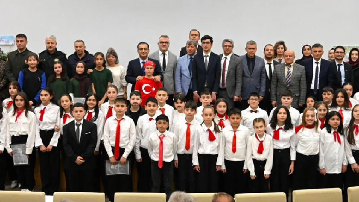 İstiklal Marşı programı duygulandırdı