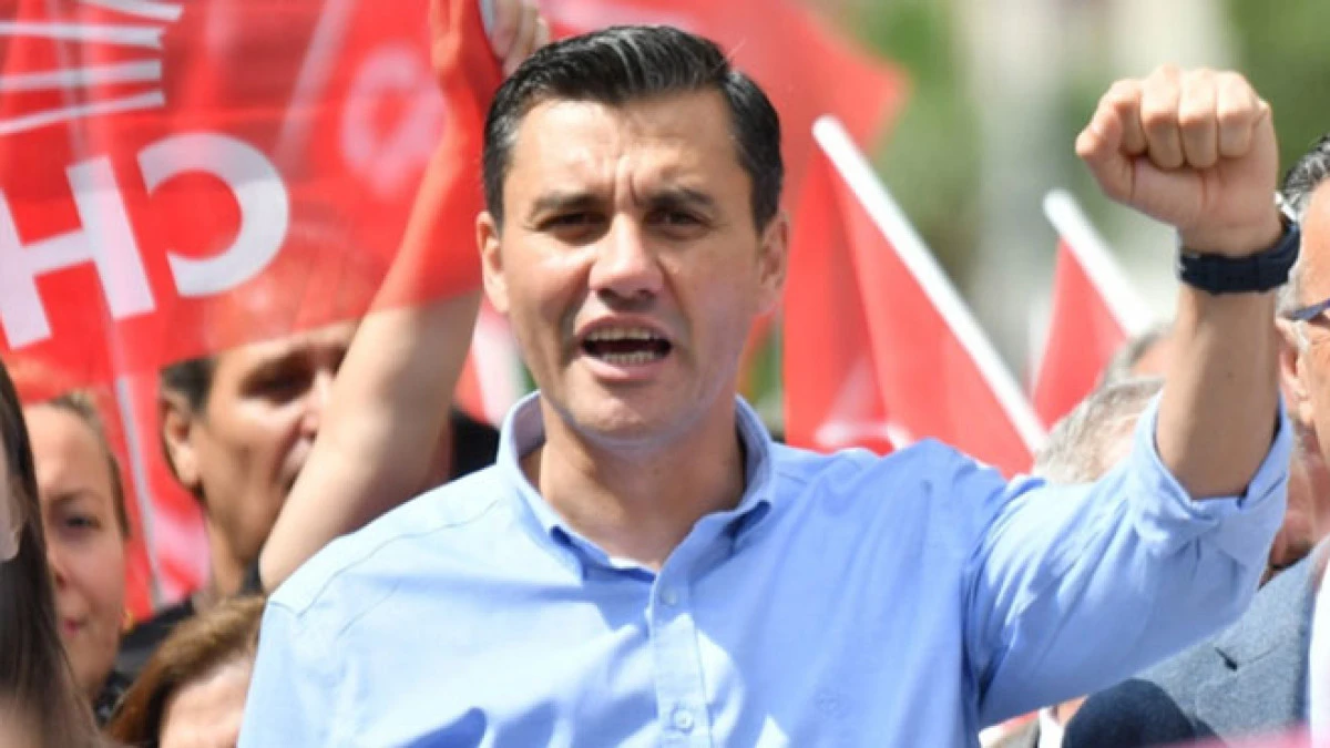 Manisa Büyükşehir Belediye Başkanı Ferdi Zeyrek hayatını kaybetti