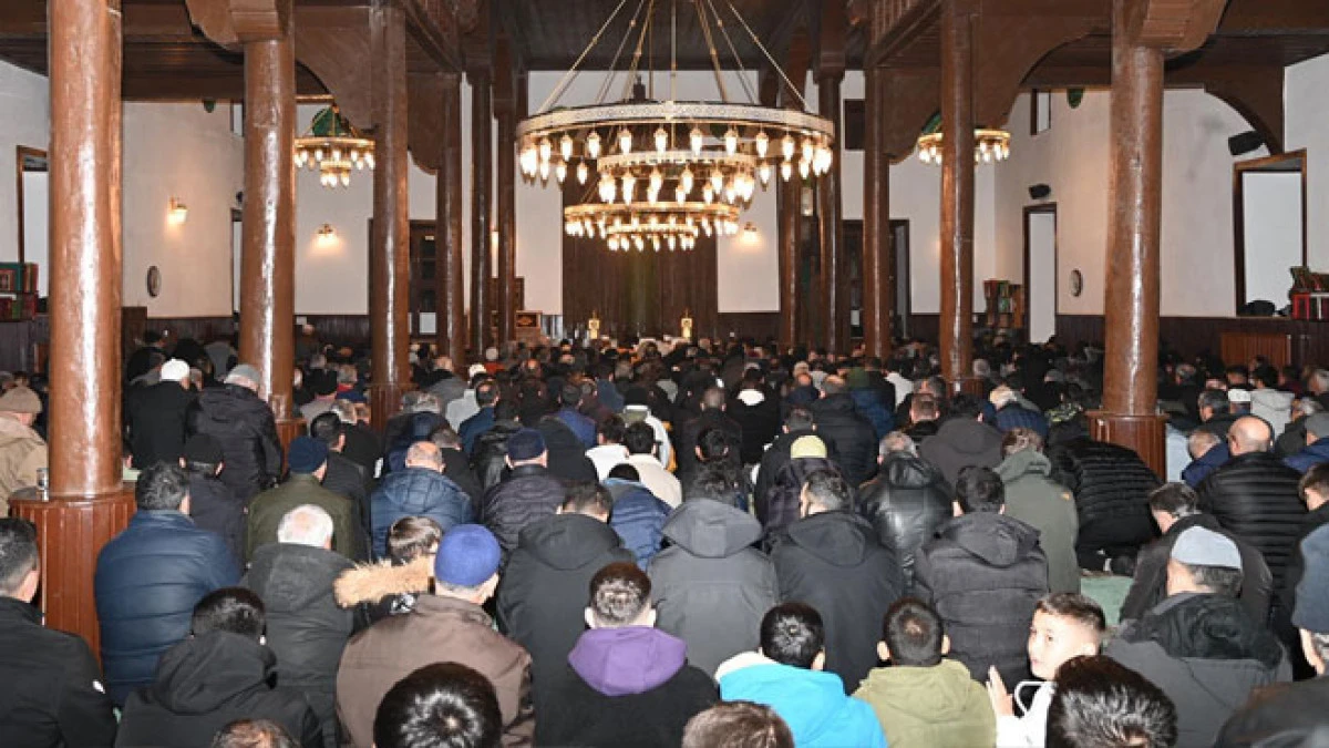 Mira&ccedil; Kandili Seydişehir&rsquo;de dualarla idrak edildi