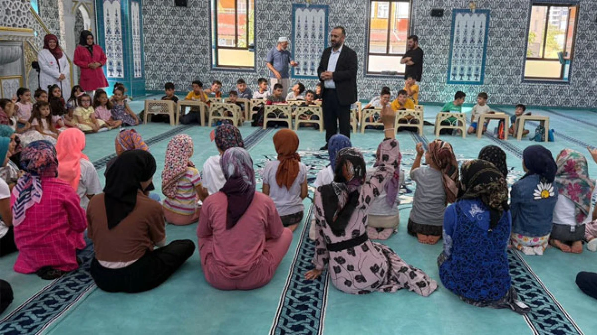 Müftü Koç, Yaz Kur’an Kurslarını ziyaret etti