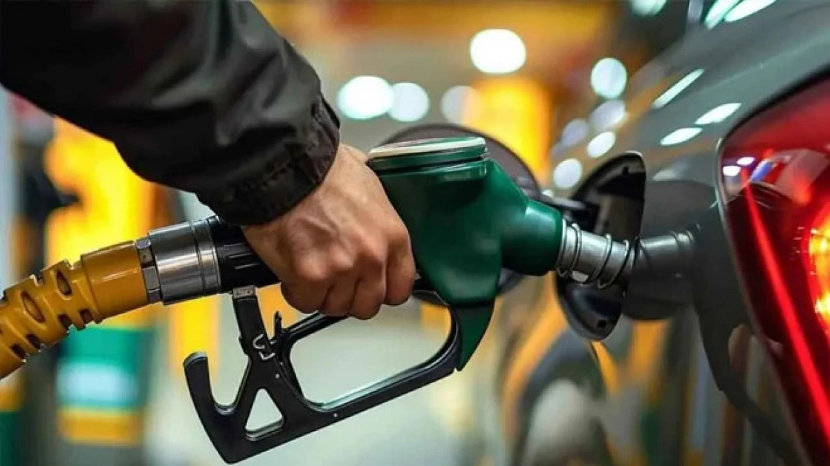 Rüzgar tersine döndü! Petrol fiyatı düştü, akaryakıta indirim bekleniyor