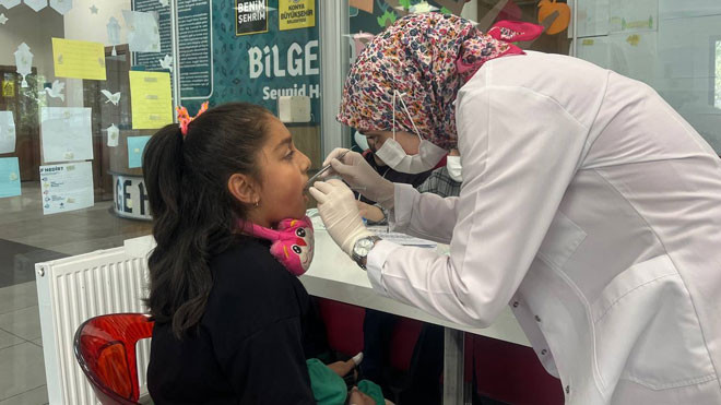 Seydişehir Bilgehane öğrencilerine diş taraması yapıldı