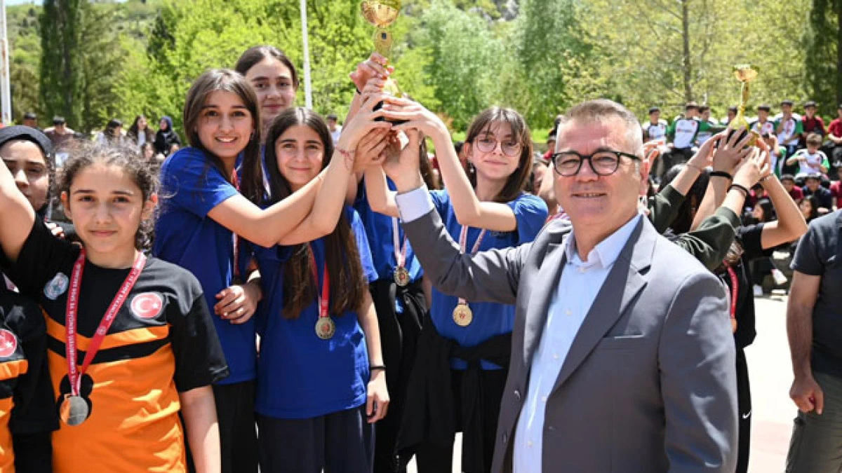 Seydişehir'de bir ilk: Okullar Oryantiring'de yarıştı