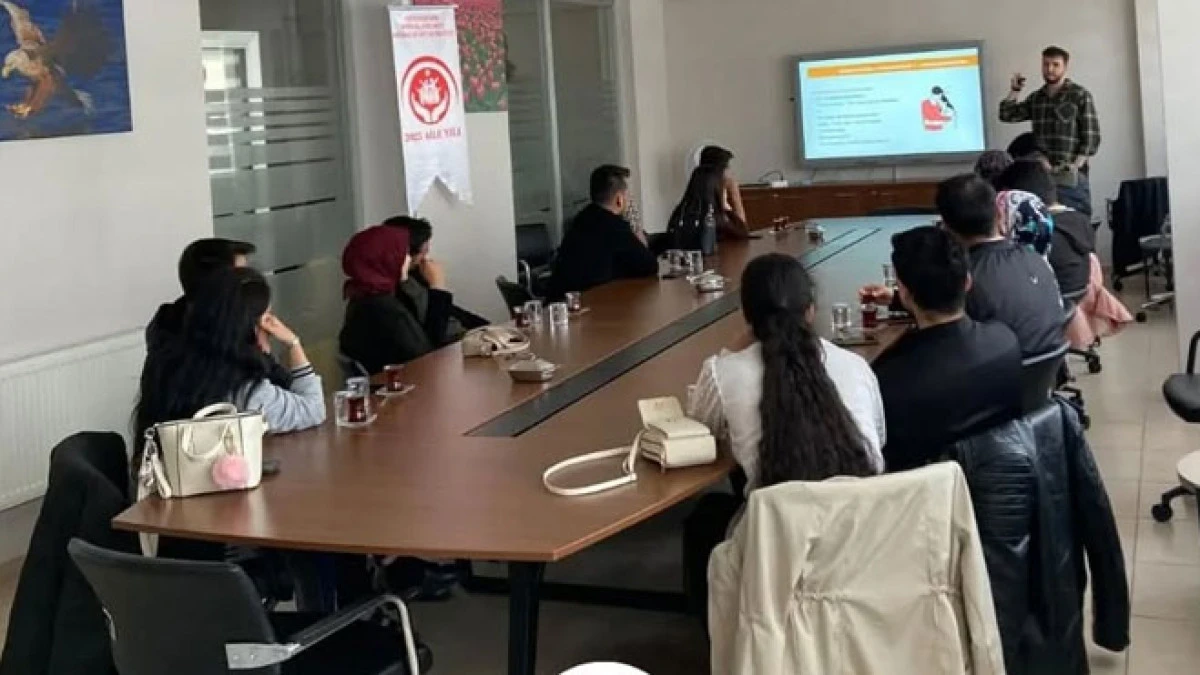 Seydişehir’de evlenecek çiftlere evlilik öncesi eğitim verildi