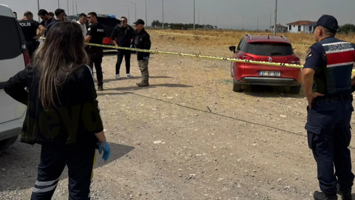 Seydişehirli polis memuru aracında &ouml;l&uuml; bulundu