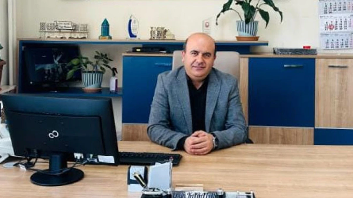 Tapu M&uuml;d&uuml;r&uuml; Emin Karataş g&ouml;revine başladı