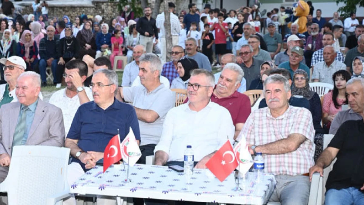 Ustaoğlu yayla şenliklerinde hemşehrileriyle buluştu