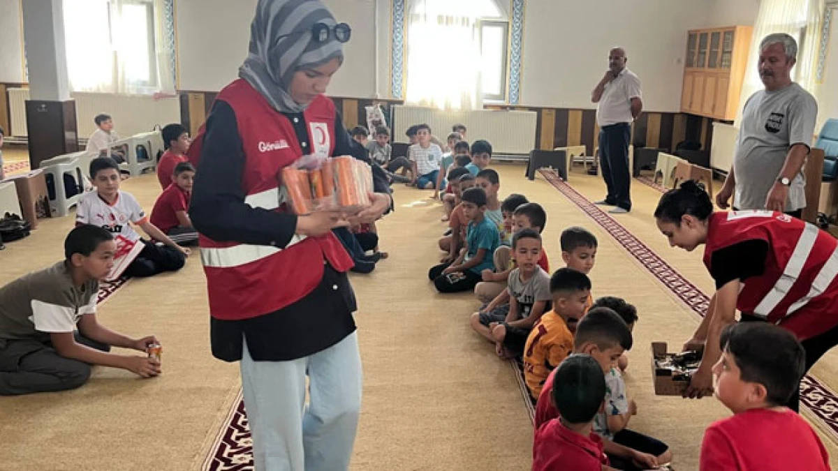 Yaz kursu öğrencilerine bilgilendirici seminerler